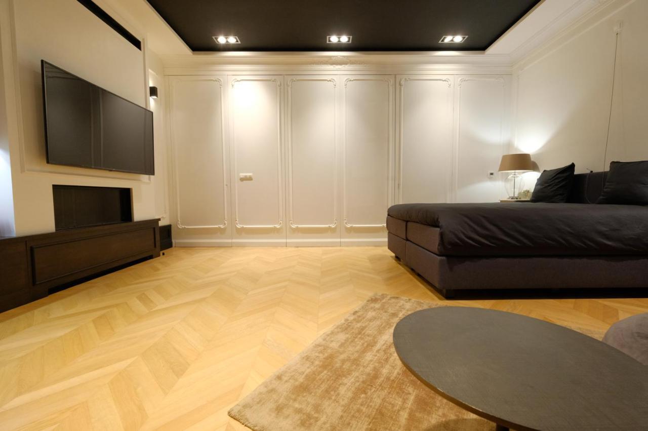 Suite La Duchesse Et Parking Prive Gratuit Mons Exterior photo